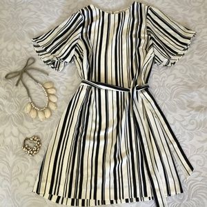 HM White black shift dress with tie belt